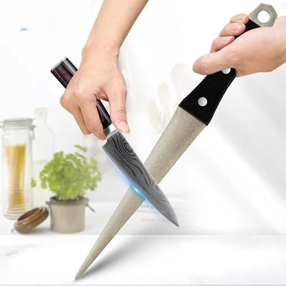 L'affûteur de couteaux ultra simple, efficace et intuitif  dont chaque cuisine a besoin pour redonner vie aux couteaux émoussés