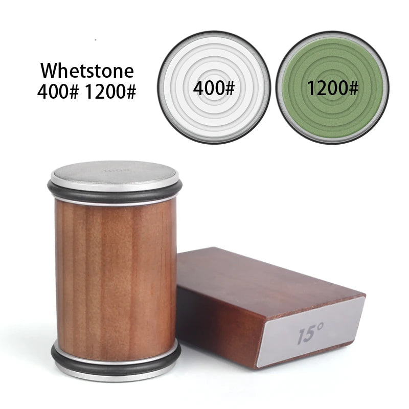 L'aiguiseur de couteau rotatif SharpRoll variante céramique est fourni avec deux disques abrasifs en pierre de céramique: 1 disque 400 pour un affûtage efficace et précis et un disque 1200 pour atteindre plus de précision et affiner vos lames