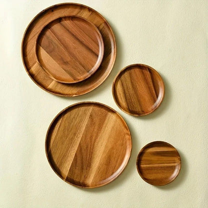 Dressez vos tables avec style et élégance en apportant une touche de personnelle grâce au grain unique naturel et chaleureux du bois d'acacia
