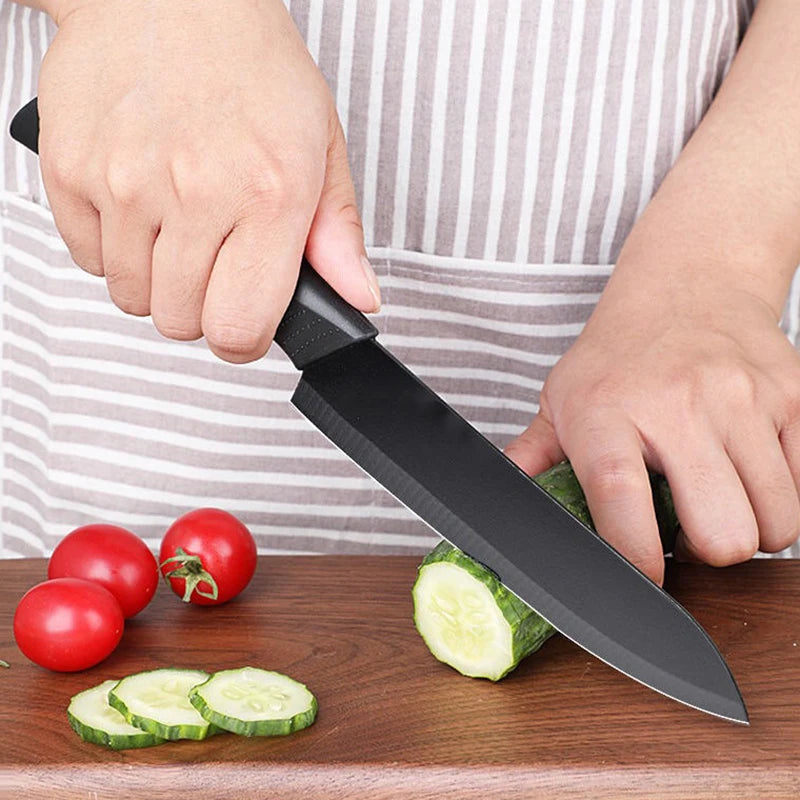 Couteau de chef indispensable et idéal pour réaliser des coupes nettes propres et précises comme de parfaits suprêmes d'agrumes ou encore des rondelles quartiers dés juliennes de fruits et légumes impeccables et bien plus encore