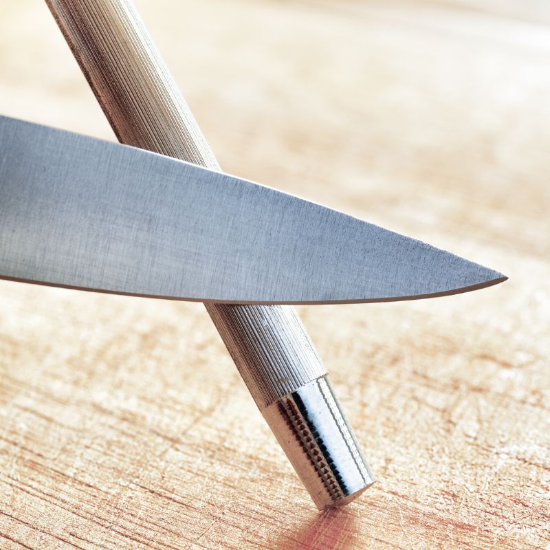 Restarez le fil de la lame de tous vos couteaux de cuisine en quelques gestes simple et intuitifs