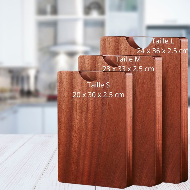 Notre planche à découper en ébène est disponible en taille S (20x30x2.5cm) M (23x33x2.5cm) et  L (24x36x2.5cm)
