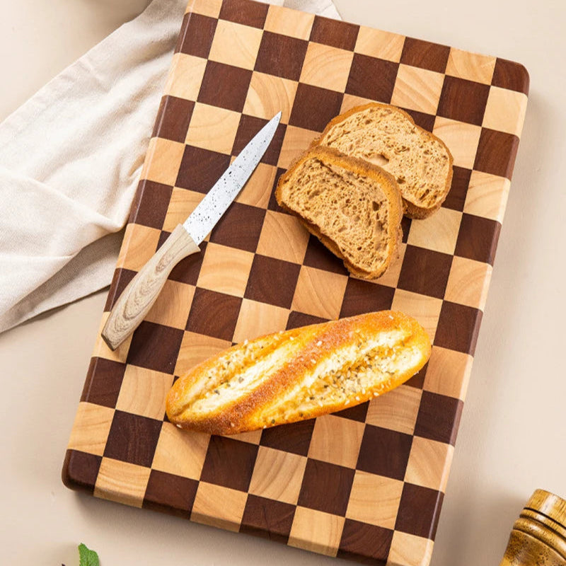 Planche à découper acacia motif damier une valeur sûre pour tous les amoureux de la cuisine
