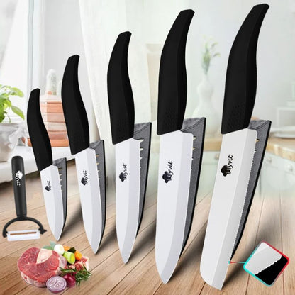 Set de 5 couteaux de cuisine en céramique zircon avec capuchon pour maximiser protection et durabilité. Pour encore plus d'efficacité le set inclut un économe pour peler et éplucher vos aliments préférés. 